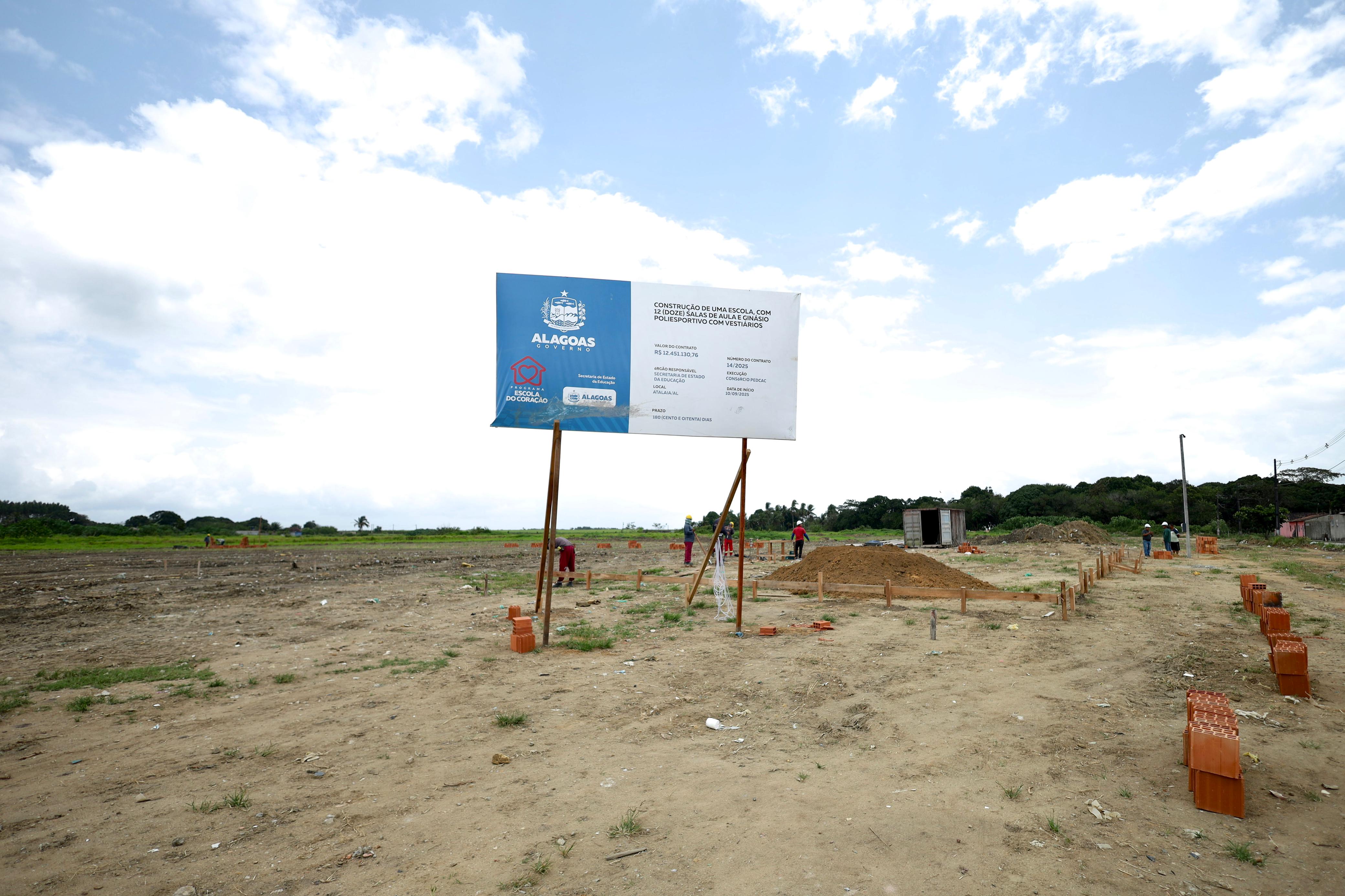 Mais futuro para nossas crianças: começa a construção da Escola do Coração no Povoado São Sebastião
